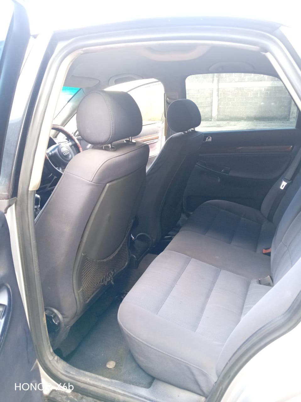 2001 CAR FOR SALE