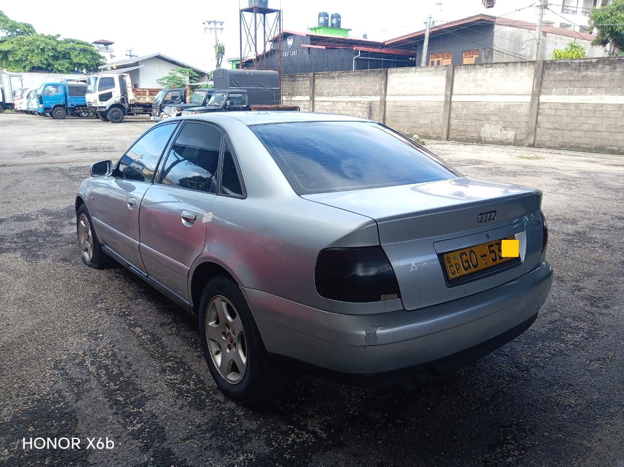 2001 CAR FOR SALE