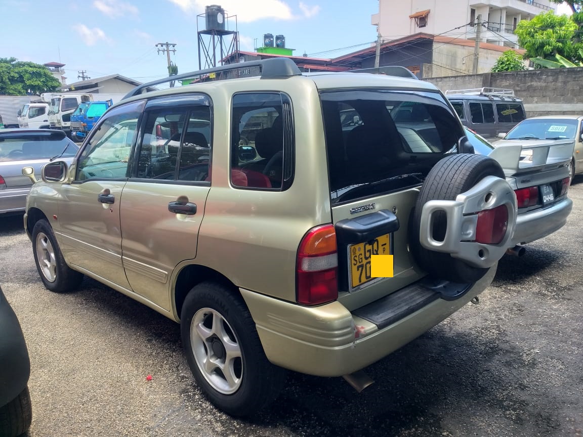 1999 CAR FOR SALE